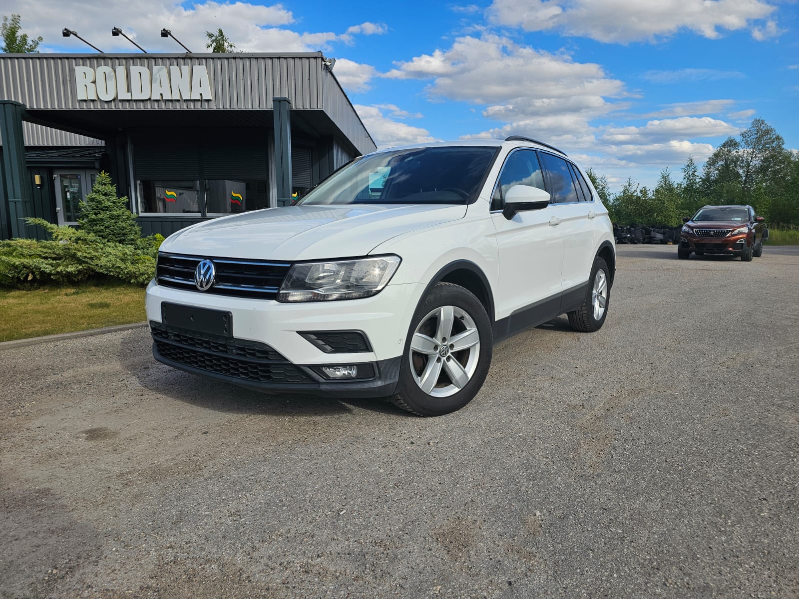 Volkswagen Tiguan, 2.0 l., off-road / crossover, 2017-12/naudoti automobiliai/Roldana