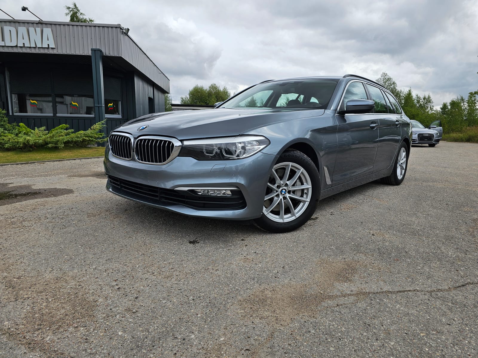 BMW 530, 3.0 l., wagon, 2018-07/naudoti automobiliai/Roldana